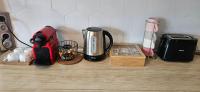 a kitchen counter with a coffee maker and a toaster at Maison des voyageurs Cerise - PARIS ORLY in Choisy-le-Roi