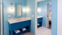 Ein Bett oder Betten in einem Zimmer der Unterkunft Holiday Inn Club Vacations Myrtle Beach Oceanfront