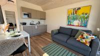 Esehytter Luxury Holiday Home near Beachにあるキッチンまたは簡易キッチン
