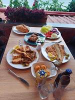 Mad på hotellet eller i nærheden