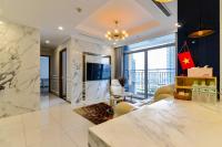 Vinhomes Residences Luxury Suiteにあるテレビまたはエンターテインメントセンター