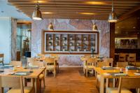 Restaurace v ubytování DoubleTree by Hilton Dubai Jumeirah Beach