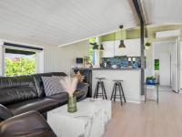 Posezení v ubytování Holiday Home Bryti - 500m from the sea by Interhome