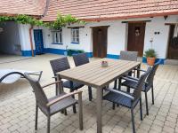 Patio nebo venkovní prostory v ubytování Rozmarýna chalupa Vrbice