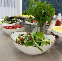 Jídlo v hotelu nebo okolí