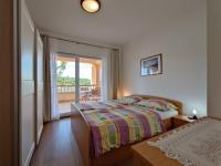 Posteľ alebo postele v izbe v ubytovaní Apartment in Kampor with sea view, balcony, air conditioning, WiFi (4838-1)