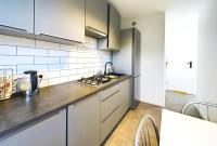 Kuchyňa alebo kuchynka v ubytovaní Szczecin Reda - 4 x BEDROOM