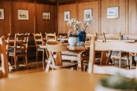 Un restaurant u otro lugar para comer en Hotel Marvia