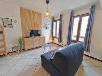 Telewizja i/lub zestaw kina domowego w obiekcie Le Louchonnais, T2, wifi, 4 personnes