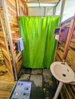 Arboura Eco Cabinsにあるバスルーム