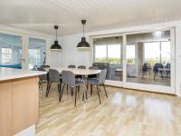 Půdorys ubytování Five-Bedroom Holiday home in Vestervig 1
