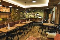 Restaurace v ubytování Luxusní apartmán Domovjanka - MEDVĚDÍN