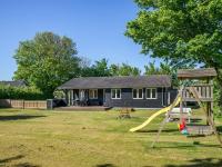 Herní místnost nebo prostor pro děti v ubytování Holiday Home Gunhil - 200m from the sea by Interhome