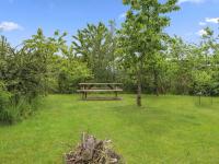 Zahrada ubytování Holiday Home Rawald - 200m from the sea by Interhome