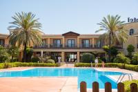 Bazén v ubytovaní Hotel Santa Gilla alebo v jeho blízkosti
