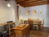 A restaurant or other place to eat at Cortijo Vacas Gordas Villas