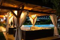 The swimming pool at or close to Green Oasis Gabella