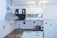 Kuchyň nebo kuchyňský kout v ubytování Apartment Ema