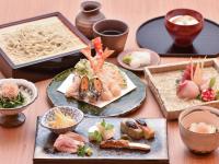 リゾートの敷地内または近くでの食事または食べ物