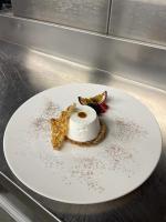 Mad på resortet eller i nærheden