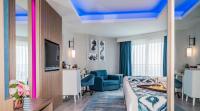 Posezení v ubytování Royal Wings Hotel