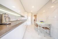 Kuchyň nebo kuchyňský kout v ubytování GuestReady - Parede Residence near the beaches