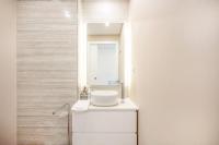Koupelna v ubytování GuestReady - Parede Residence near the beaches