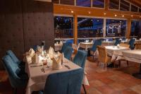 Restaurace v ubytování VÖTTER'S HOTEL in Kaprun am Kitzsteinhorn - Skibus direkt