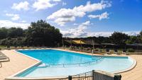 Basen w obiekcie Les Baigneuses - Piscines chauffees lub w pobliżu