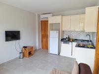 Kuchyň nebo kuchyňský kout v ubytování My Solmaz Hotel