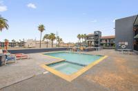 Der Swimmingpool an oder in der Nähe von South Padre Island Lodge