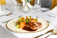 Jídlo v hotelu nebo okolí