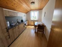 Kuchyňa alebo kuchynka v ubytovaní Ferienhaus Renate