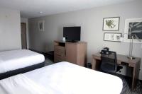 TV&#47;Unterhaltungsangebot in der Unterkunft Country Inn &amp; Suites by Radisson, Council Bluffs, IA