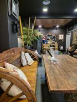 A seating area at Elena House Apartments