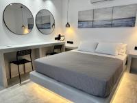 Posteľ alebo postele v izbe v ubytovaní Aphrodite Hotel & Apartments