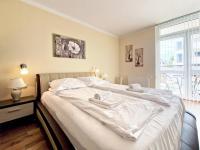Posteľ alebo postele v izbe v ubytovaní Villa Mistral by Baltic Home