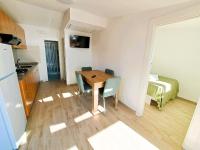 A kitchen or kitchenette at Case Vacanze Pietragrande