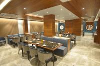 Posezení v ubytování Kings Kraft Tremezzo Inn, Somnath