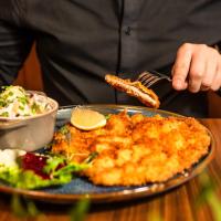 Jídlo v hotelu nebo okolí