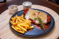 Φαγητό σε αυτό το ξενοδοχείο ή κάπου εκεί κοντά