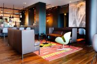 Posezení v ubytování Motel One Amsterdam
