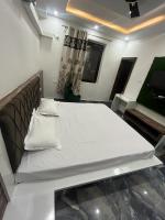 Hotel JAI MATA CHINTPURNI FAMILY HOTEL - Housity
