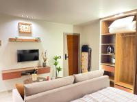TV a/nebo společenská místnost v ubytování Luxury Studio House 1200-4