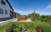 Vonkajšia záhrada v ubytovaní Awesome Home In Varazdinske Toplice