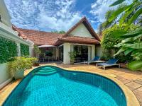 Bazén v ubytování VIEW TALAY VILLAs POOL 53, JOMTIEN BEACH, PATTAYA nebo v jeho okolí