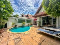Bazén v ubytování VIEW TALAY VILLAs POOL 53, JOMTIEN BEACH, PATTAYA nebo v jeho okolí