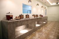 Kuchyň nebo kuchyňský kout v ubytování Hotel Dusk and Dawn