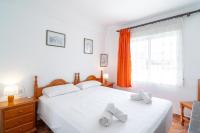 Postel nebo postele na pokoji v ubytování Coronado 148 Apartments Casasol