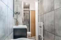 Kúpeľňa v ubytovaní Lavie Maison Eiffel AC Hot Tub